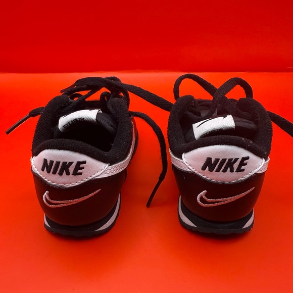 Nike Cortez Toddler Black and White Sneakers size 4C - Picture 3 of 8